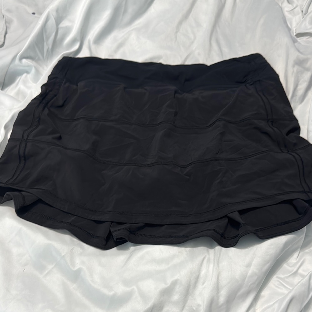 Lululemon Athletica Black Skorts with Sleek Design